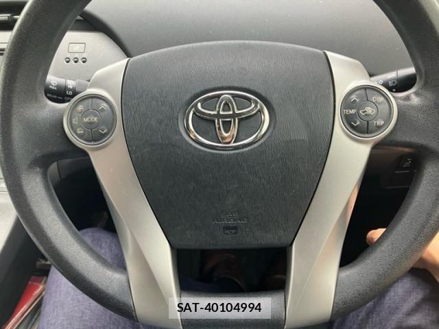 Toyota PRIUS 2012-08 8414488-13