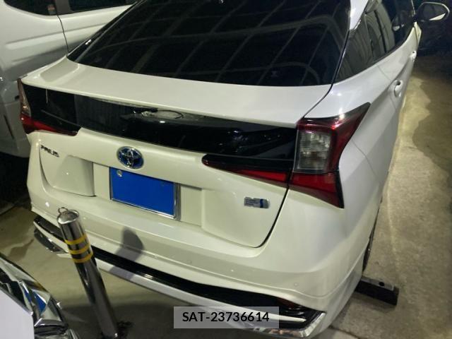 Toyota PRIUS 2019-11 8414416-2
