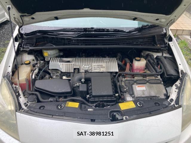 Toyota PRIUS 2011-11 8414513-1