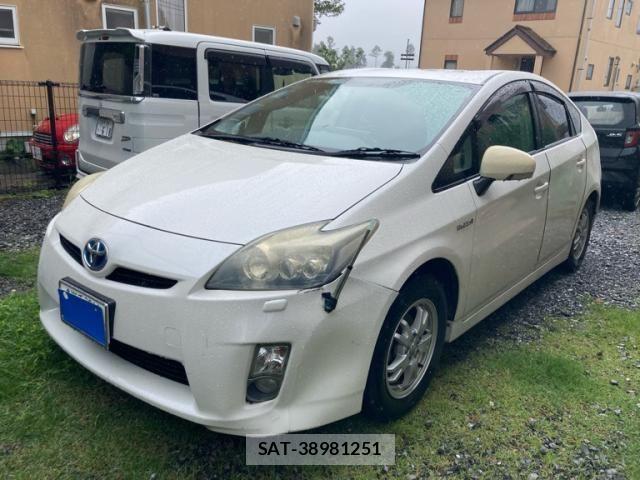 Toyota PRIUS 2011-11 8414513-4