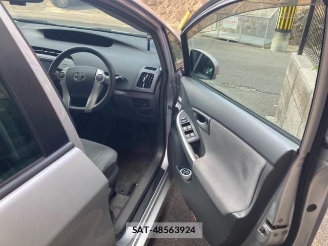 Toyota PRIUS 2009-12 8414481-9