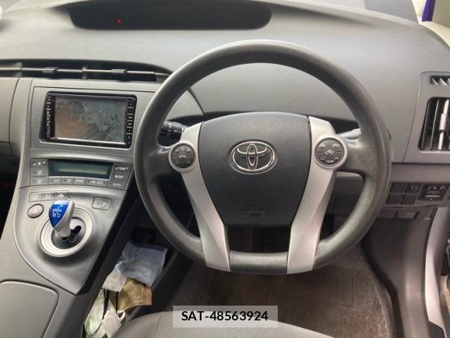 Toyota PRIUS 2009-12 8414481-11