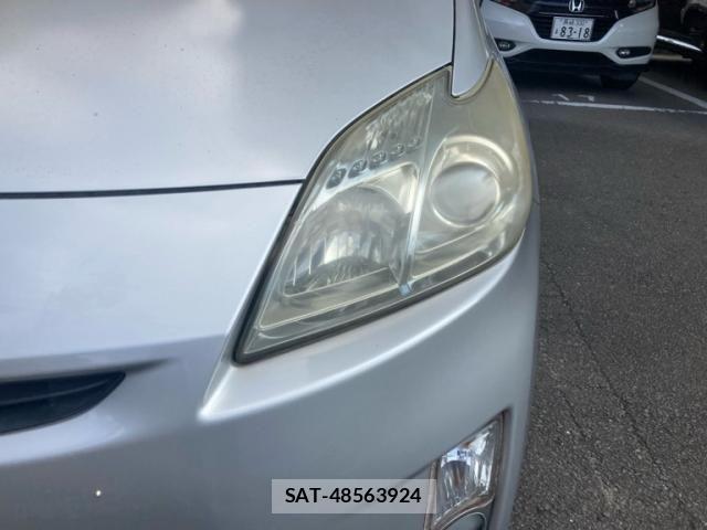 Toyota PRIUS 2009-12 8414481-3