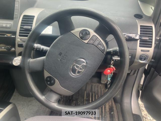 Toyota PRIUS 2009-09 8414468-17
