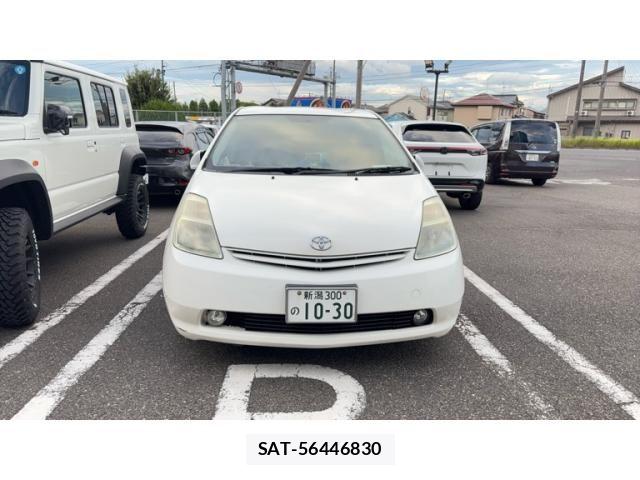 Toyota PRIUS 2005-04 8414487-1