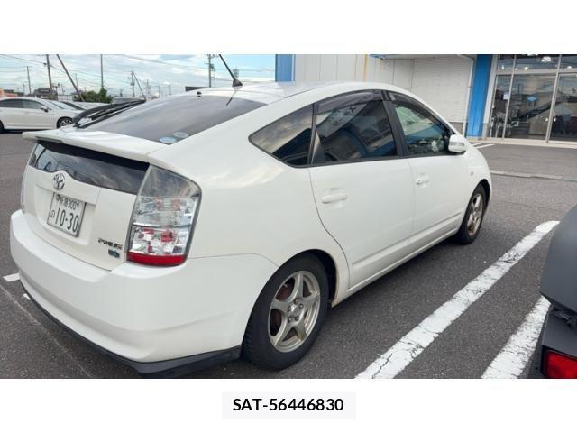Toyota PRIUS 2005-04 8414487-2