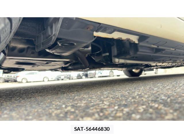 Toyota PRIUS 2005-04 8414487-6