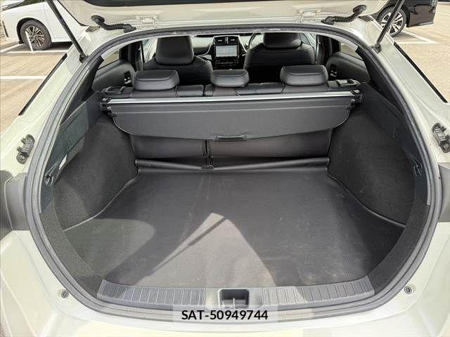 Toyota PRIUS 2017-01 8414432-19