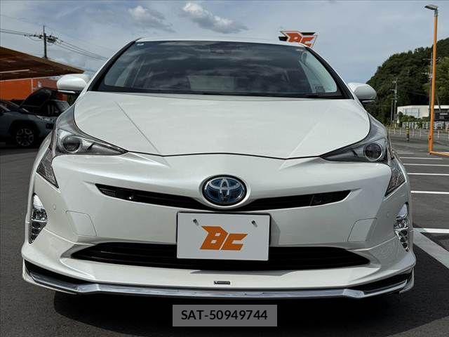 Toyota PRIUS 2017-01 8414432-8