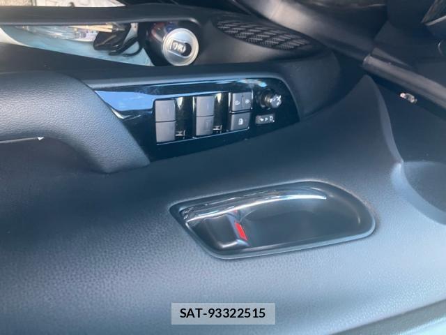 Toyota PRIUS 2019-04 8414417-9