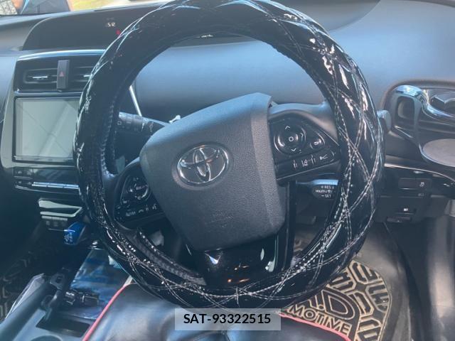 Toyota PRIUS 2019-04 8414417-12
