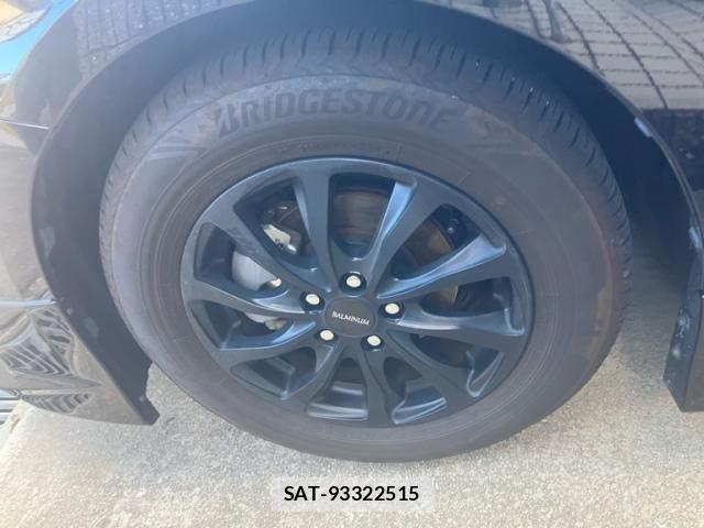 Toyota PRIUS 2019-04 8414417-8