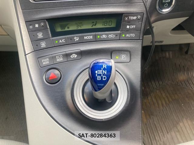 Toyota PRIUS 2009-10 8414503-17