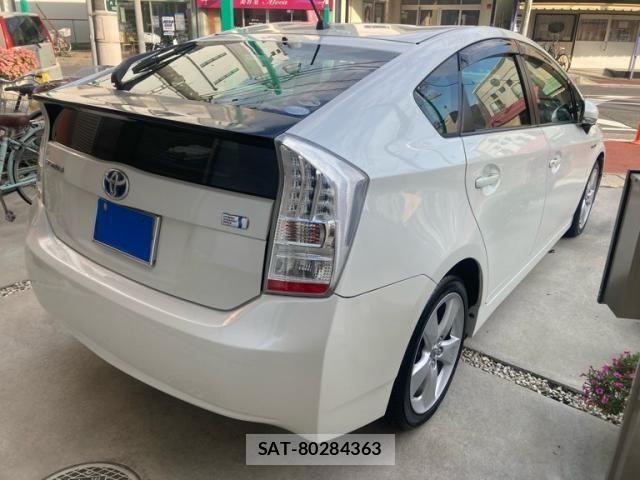 Toyota PRIUS 2009-10 8414503-3