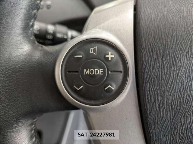 Toyota PRIUS 2011-10 8414459-12