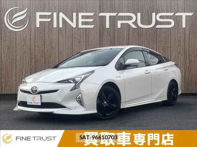 Toyota PRIUS 2017-09 8414420-0