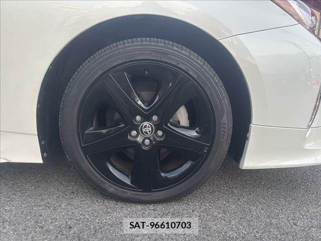 Toyota PRIUS 2017-09 8414420-13