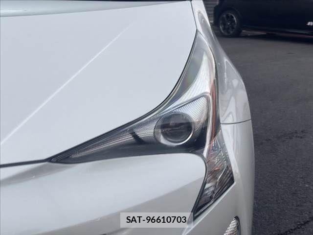 Toyota PRIUS 2017-09 8414420-21