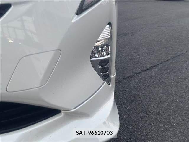 Toyota PRIUS 2017-09 8414420-23