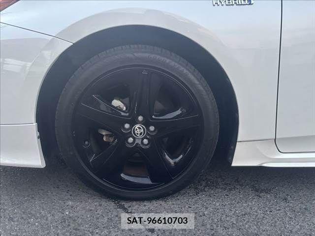 Toyota PRIUS 2017-09 8414420-28