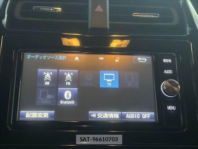 Toyota PRIUS 2017-09 8414420-5