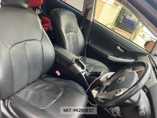 Toyota PRIUS 2013-04 8414466-14
