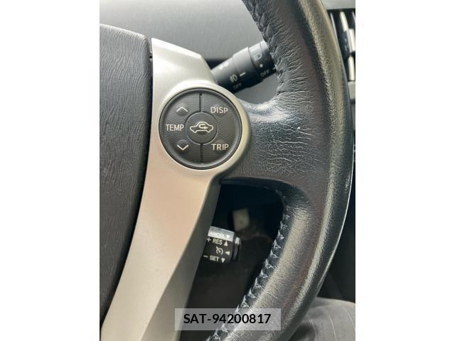 Toyota PRIUS 2013-04 8414466-18