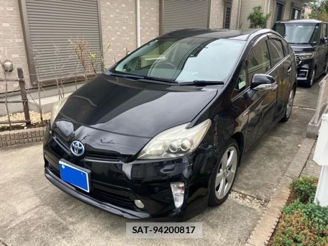 Toyota PRIUS 2013-04 8414466-1