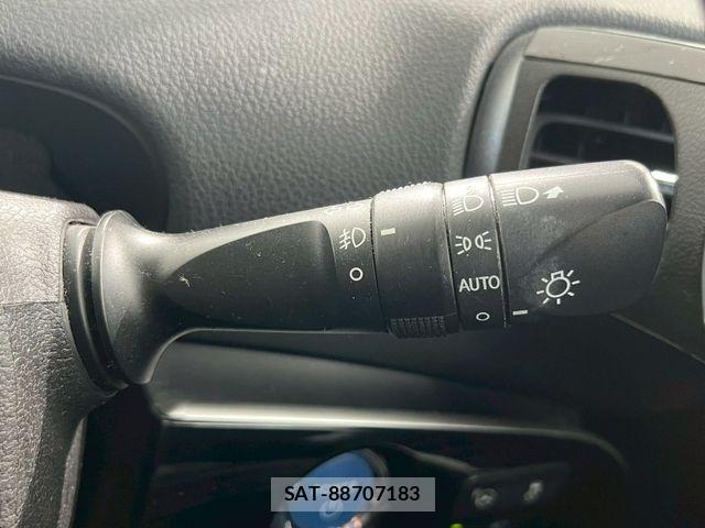 Toyota PRIUS 2020-04 8414418-21