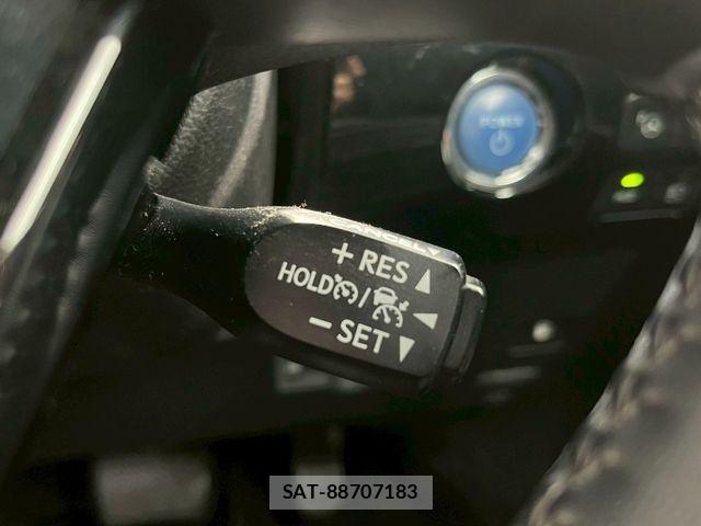 Toyota PRIUS 2020-04 8414418-22