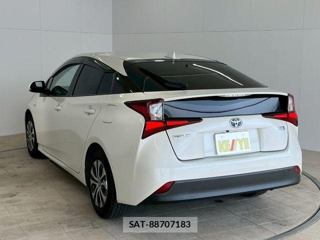 Toyota PRIUS 2020-04 8414418-6