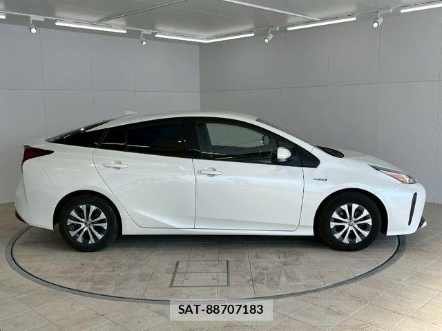 Toyota PRIUS 2020-04 8414418-7