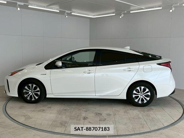 Toyota PRIUS 2020-04 8414418-8