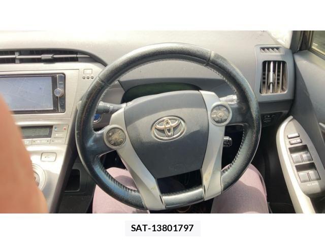 Toyota PRIUS 2012-07 8414519-9