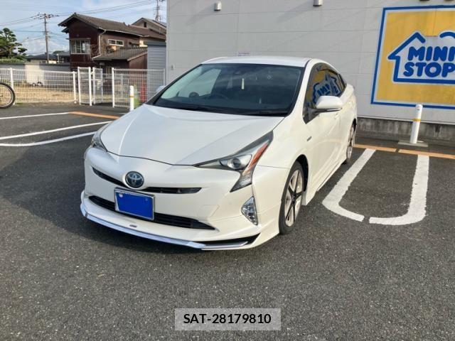 Toyota PRIUS 2017-04 8414421-0