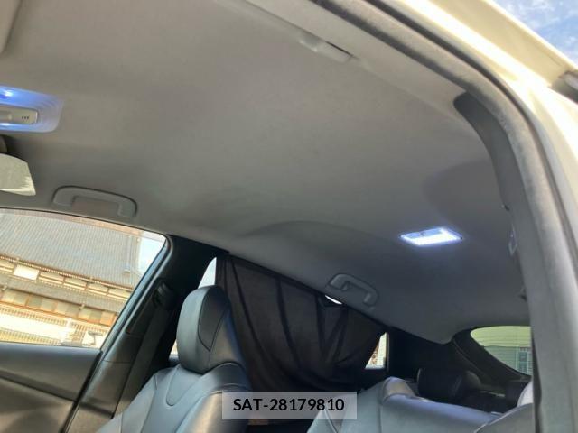 Toyota PRIUS 2017-04 8414421-9