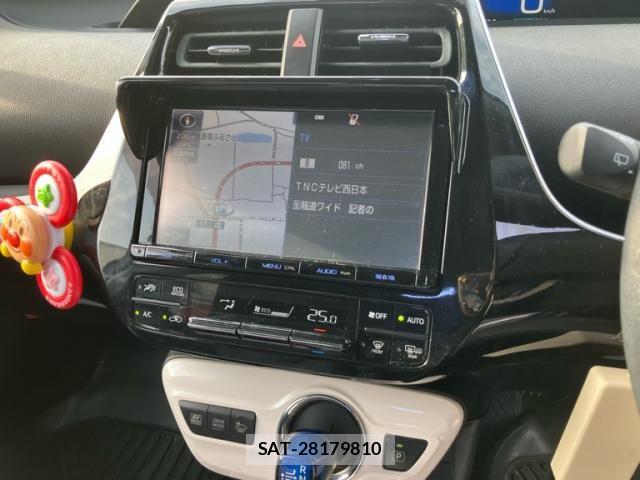 Toyota PRIUS 2017-04 8414421-14