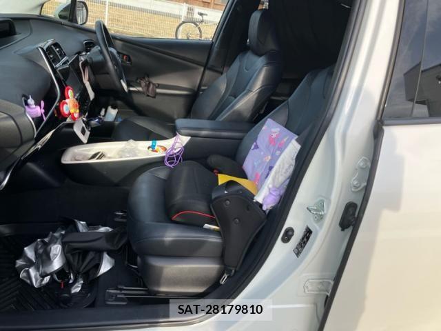 Toyota PRIUS 2017-04 8414421-7