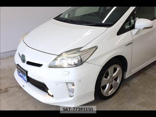 Toyota PRIUS 2012-02 8414434-12