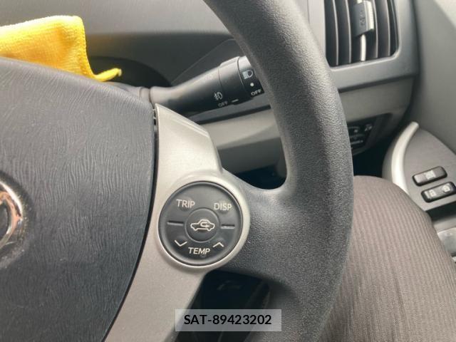 Toyota PRIUS 2010-06 8414477-10