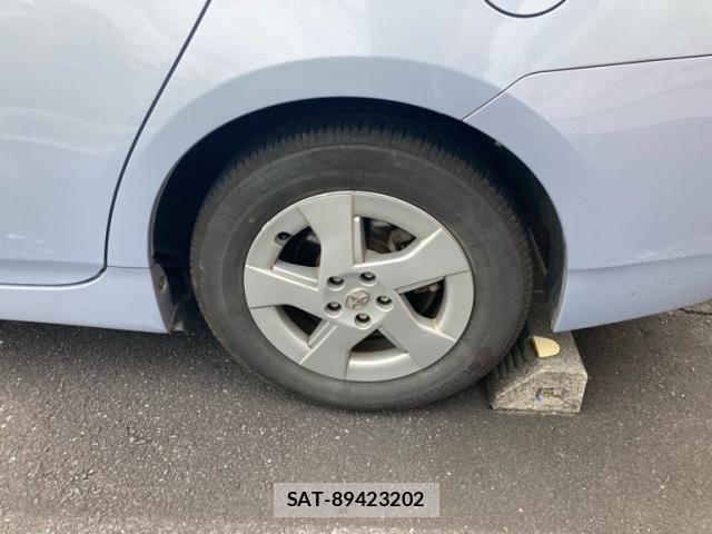 Toyota PRIUS 2010-06 8414477-20