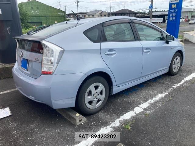 Toyota PRIUS 2010-06 8414477-3