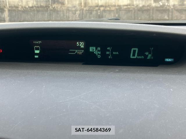 Toyota PRIUS 2011-08 8414506-15