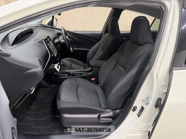 Toyota PRIUS 2017-09 8414426-9