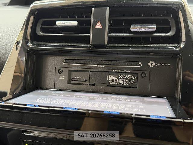 Toyota PRIUS 2017-09 8414426-12