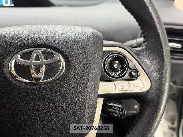 Toyota PRIUS 2017-09 8414426-16