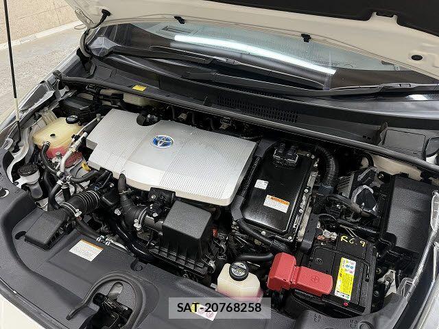 Toyota PRIUS 2017-09 8414426-19