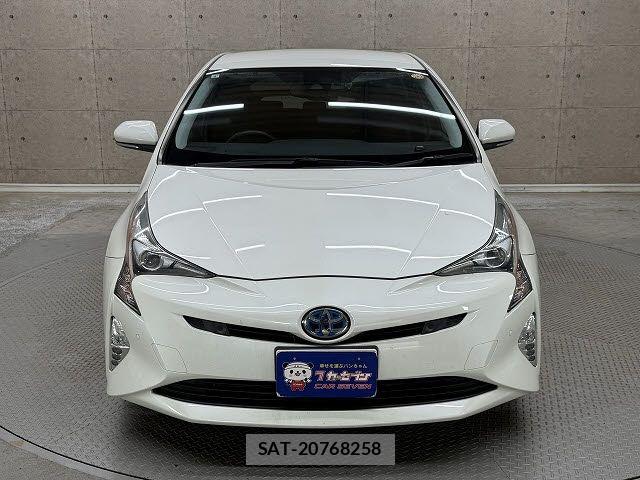 Toyota PRIUS 2017-09 8414426-3