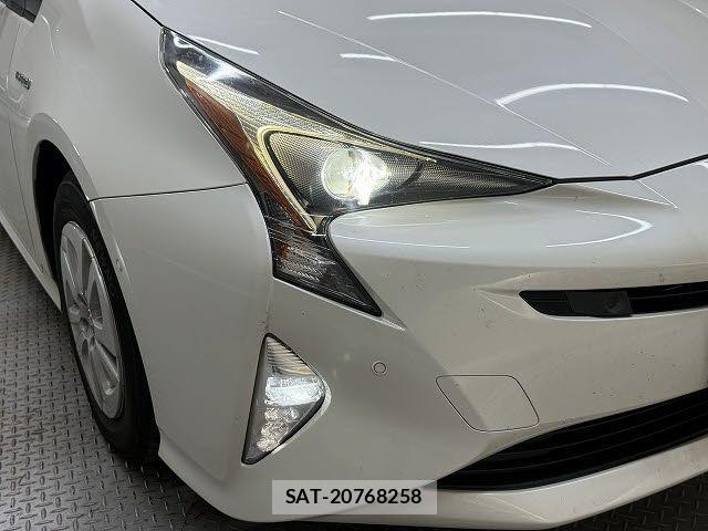 Toyota PRIUS 2017-09 8414426-6