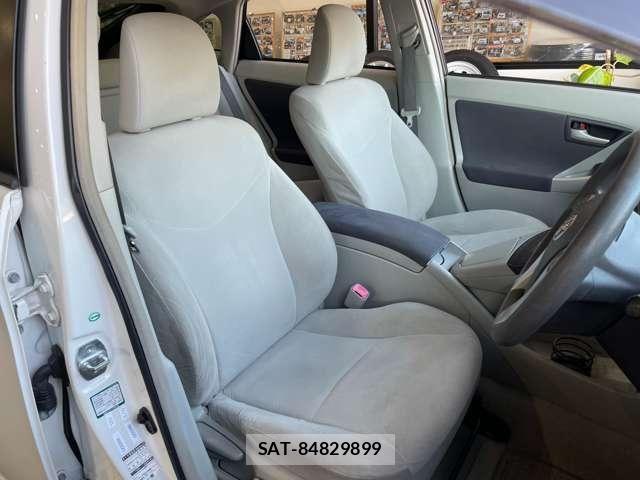 Toyota PRIUS 2010-05 8438741-18